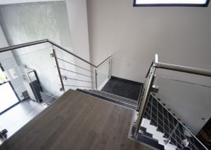 gdc-escalier-arrivée-sur-mezzanine